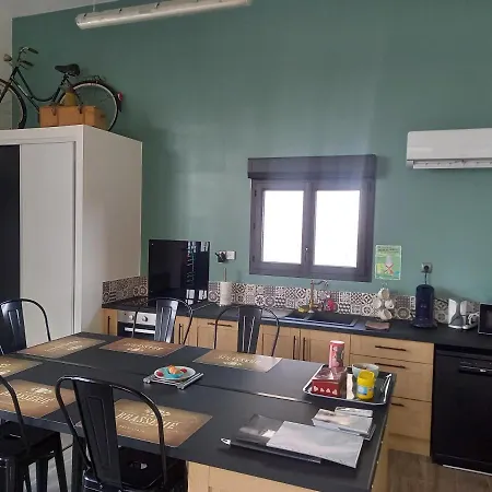 Cosy-loft Industriel , Jacuzzi , Wifi , 6 Personnes Max